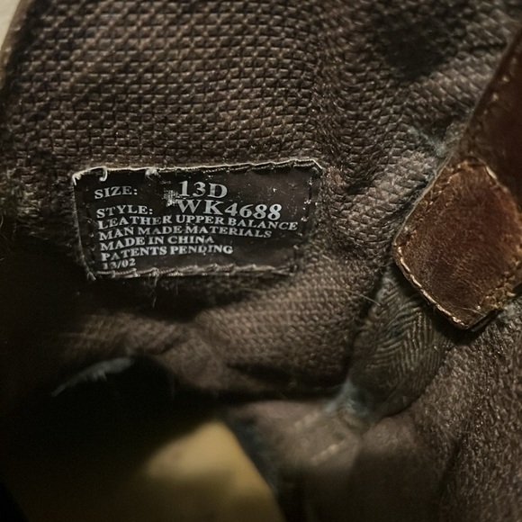 Justin Boots Brown and Green Cowboy Boots with Decorative Stitching - Picture 7 of 8